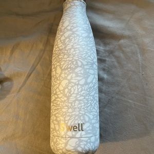 Swell S’well Water Bottle no lid